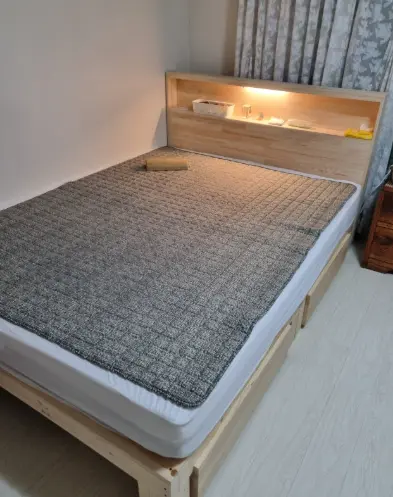 침대 프레임 바꾸면서 같이 샀어요